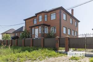 Дом 410м², 2-этажный, участок 15 сот.  