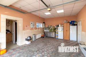 Дом 200м&sup2;, 2-этажный, участок 9 сот.  