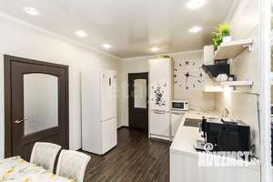 Дом 142м&sup2;, 2-этажный, участок 7 сот.  