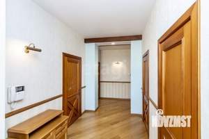 Дом 717м², 2-этажный, участок 15 сот.  