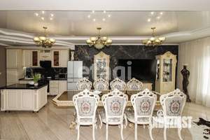 Дом 240м², 2-этажный, участок 9 сот.  