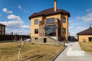 Дом 363м², 2-этажный, участок 18 сот.  