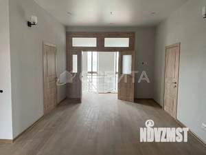 Дом 512м&sup2;, 2-этажный, участок 10 сот.  