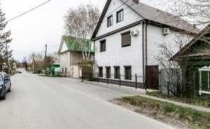 Дом 381м&sup2;, 3-этажный, участок 6 сот.  