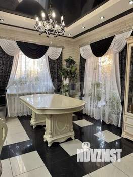 Дом 327м², 2-этажный, участок 15 сот.  