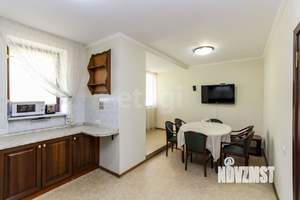 Таунхаус 210м², 2-этажный, участок 2 сот.  