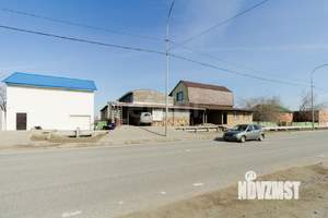 Дом 327м&sup2;, 3-этажный, участок 6 сот.  