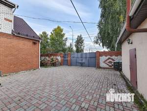 Дом 212м², 3-этажный, участок 11 сот.  