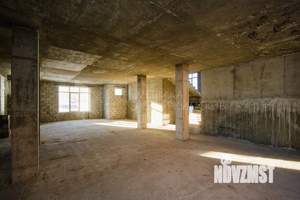 Коттедж 630м², 2-этажный, участок 14 сот.  