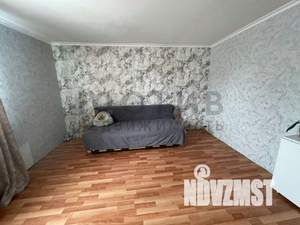 Дом 80м&sup2;, 2-этажный, участок 4 сот.  