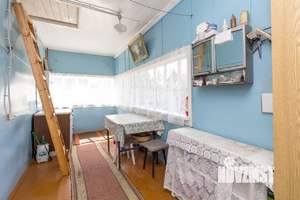 Дом 31м², 2-этажный, участок 6 сот.  