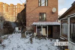 Дом 131м&sup2;, 2-этажный, участок 3 сот.  