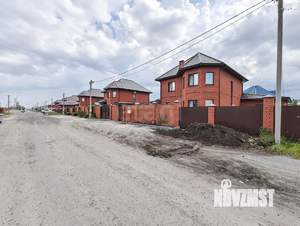 Дом 200м&sup2;, 2-этажный, участок 6 сот.  