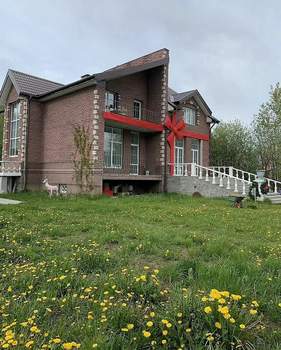 Дом 353м&sup2;, 2-этажный, участок 10 сот.  