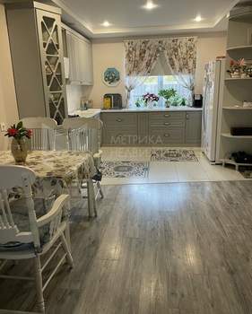 Дом 146м², 2-этажный, участок 4 сот.  