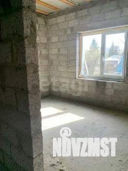 Дом 190м&sup2;, 2-этажный, участок 5 сот.  