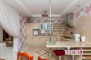 Коттедж 274м², 2-этажный, участок 15 сот.  