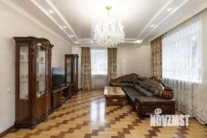 Дом 356м², 2-этажный, участок 21 сот.  