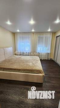 Дом 100м&sup2;, 2-этажный, участок 7 сот.  