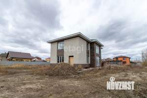 Дом 220м², 2-этажный, участок 10 сот.  