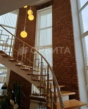 Дом 180м&sup2;, 2-этажный, участок 0 сот.  