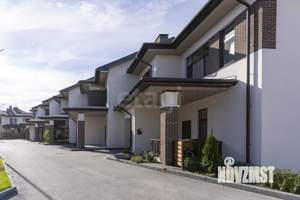 Таунхаус 175м&sup2;, 2-этажный, участок 4 сот.  