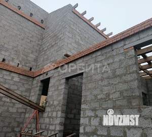 Дом 65м&sup2;, 2-этажный, участок 5 сот.  