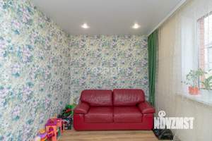 Дом 100м&sup2;, 2-этажный, участок 5 сот.  