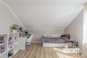 Дом 180м&sup2;, 2-этажный, участок 8 сот.  