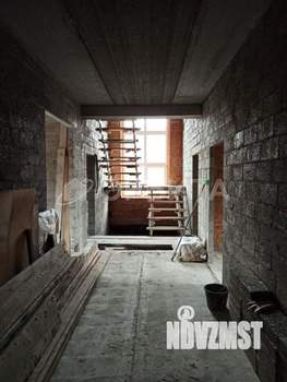 Дом 420м&sup2;, 2-этажный, участок 15 сот.  