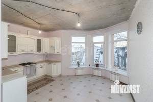 Дом 172м&sup2;, 2-этажный, участок 5 сот.  