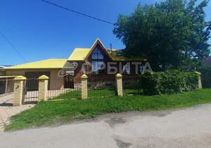 Дом 350м&sup2;, 2-этажный, участок 0 сот.  