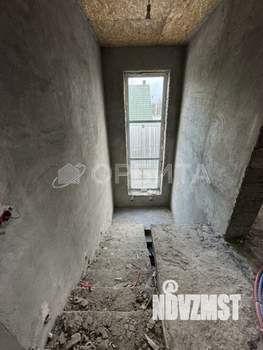 Дом 222м&sup2;, 2-этажный, участок 6 сот.  