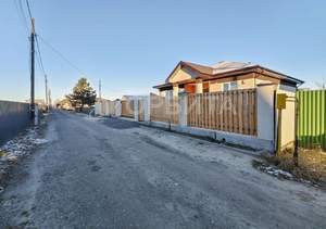 Дом 100м&sup2;, 2-этажный, участок 0 сот.  