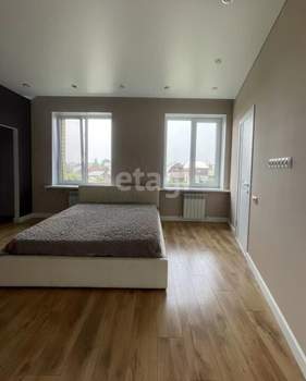 Дом 240м², 3-этажный, участок 11 сот.  