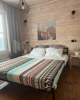 Дом 99м&sup2;, 2-этажный, участок 10 сот.  