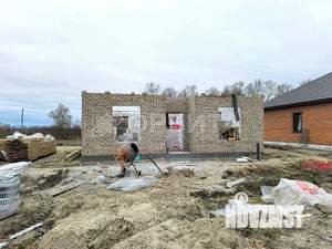 Дом 100м&sup2;, 2-этажный, участок 5 сот.  