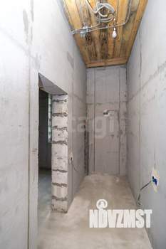 Дом 249м&sup2;, 2-этажный, участок 9 сот.  