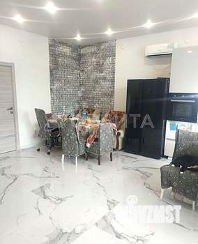 Дом 137м&sup2;, 2-этажный, участок 5 сот.  