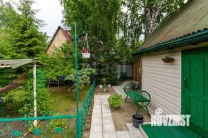 Дом 35м², 2-этажный, участок 10 сот.  