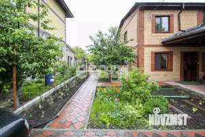 Дом 209м², 2-этажный, участок 4 сот.  