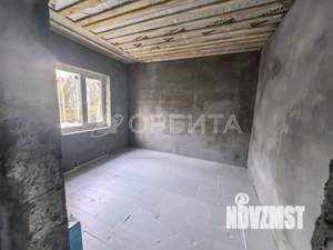 Дом 100м&sup2;, 2-этажный, участок 6 сот.  