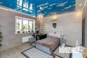 Дом 200м&sup2;, 2-этажный, участок 9 сот.  