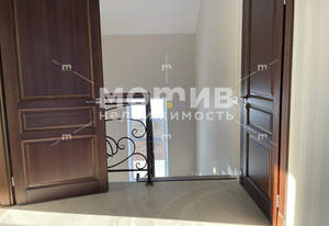 Дом 215м&sup2;, 2-этажный, участок 0 сот.  