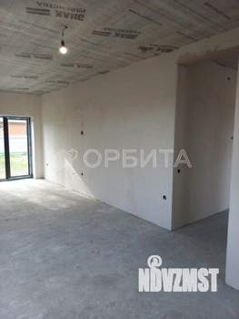 Дом 93м&sup2;, 2-этажный, участок 9 сот.  