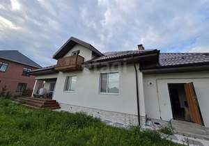 Дом 234м&sup2;, 2-этажный, участок 10 сот.  