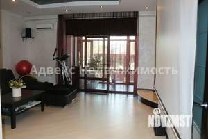 Таунхаус 143м&sup2;, 2-этажный, участок 4 сот.  