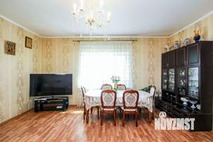 Дом 384м², 2-этажный, участок 18 сот.  