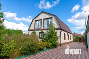 Дом 179м², 2-этажный, участок 11 сот.  