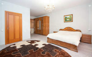 Дом 174м&sup2;, 2-этажный, участок 3 сот.  